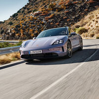 El Porsche más potente de toda su historia es un eléctrico que se ríe de la autonomía de los Tesla, y ya tiene precio