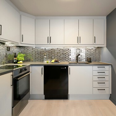 Ikea vende el mueble auxiliar con ruedas que es carrito, isla y camarera, perfecto para cocinas pequeñas