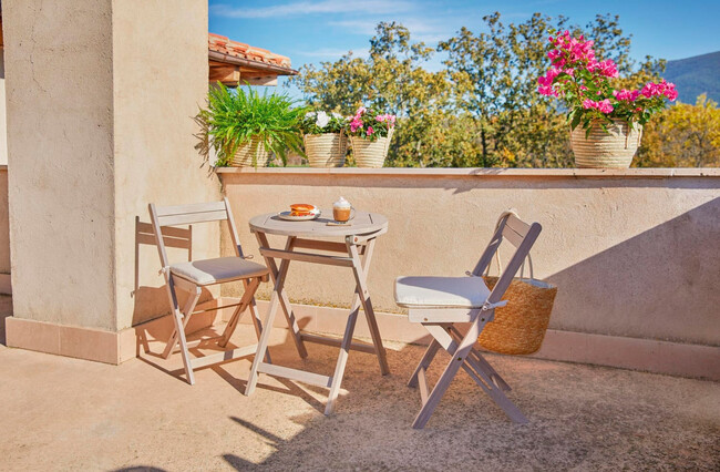 Conjunto De Balcon Mesa 2 Sillas Madera De Acacia Corfu