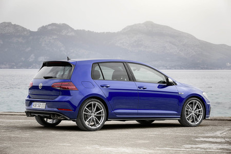 Volkswagen Golf R