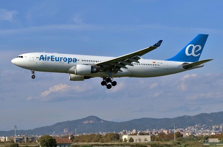 La compra de Air Europa por parte de Iberia creará un gigante español con serias dudas para la competencia