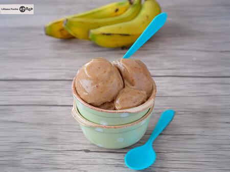 Helado de plátano y crema de cacahuete