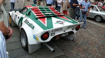 lancia-stratos-hf-trasera