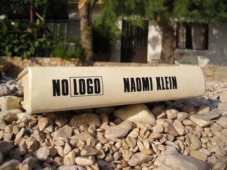 No Logo: un clásico del movimiento antiglobalización