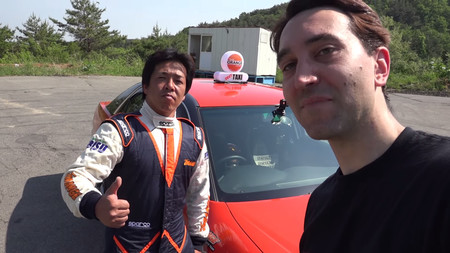 ¡La carrera de tu vida! Pilla un taxi para que te lleven haciendo drifting por el circuito de Ebisu, en Japón