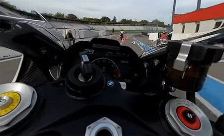 Bmw M1000 Rr Troy Corser Video 2020 1