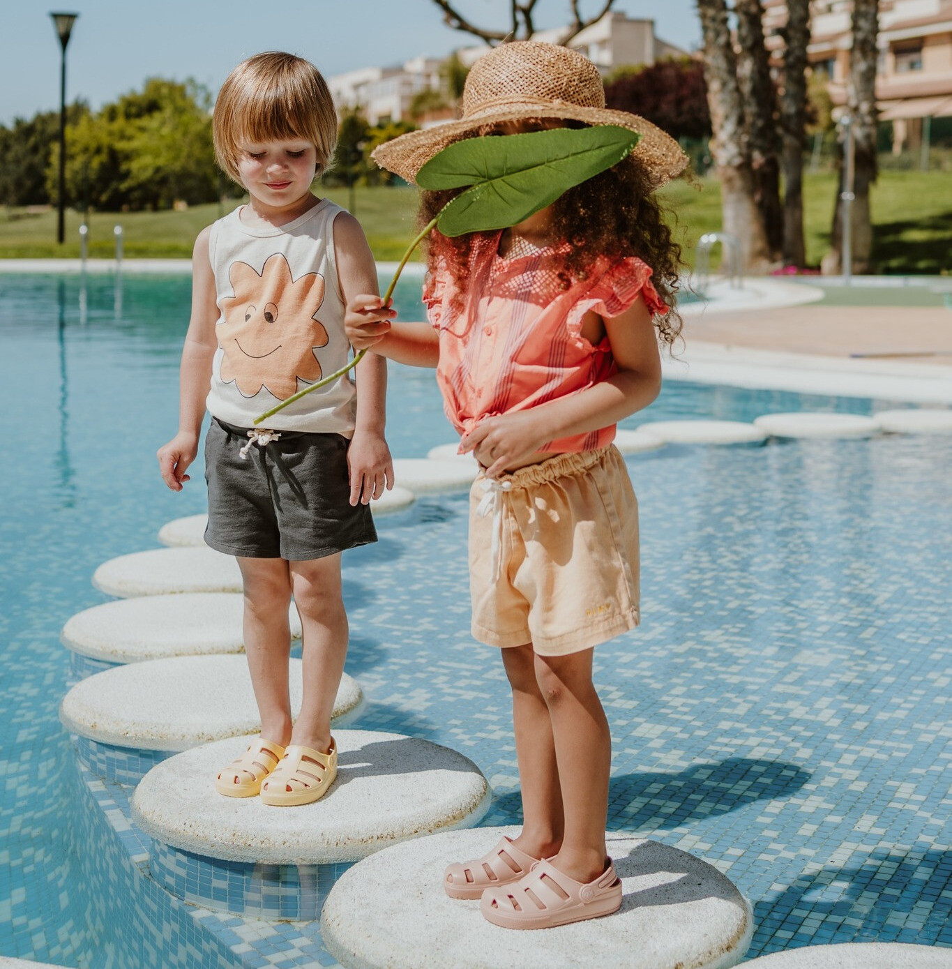 Cómo elegir chanclas y sandalias para los niños y cuáles son las mejores