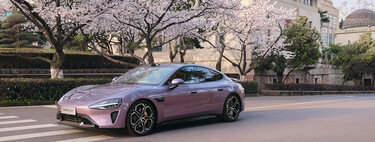 China bate un nuevo récord: la mitad de los coches que matrícula son eléctricos y PHEV