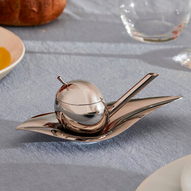 Una forma distinta de probar y disfrutar del AOVE es este catador de diseño que pone el toque lujoso en la mesa