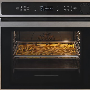 Aunque suene absurdo, muchos hornos tienen función air fryer: cómo usarla correctamente y saber si merece la pena 