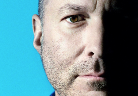 Sables láser, iPhones más grandes y coches: New Yorker habla con Jonathan Ive