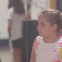 "Es una familia también", así defiende una niña a otra al enterarse que tiene dos papás