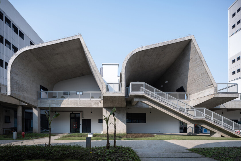 China es líder en investigación en IA. No crearon ChatGPT, pero dominan en un campo más preocupante