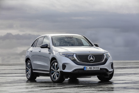 Mercedes Eqc 01