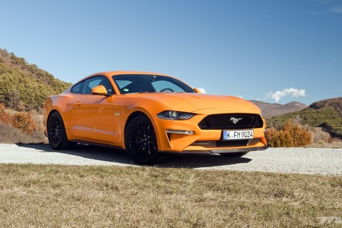 Al volante del Ford Mustang 2018: más potencia y tecnología para el icono americano por excelencia