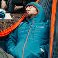 Columbia remata sus rebajas de verano con esta chaqueta acolchada ideal para el frío de otoño a mitad de precio  