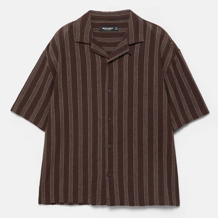 Esta Siendo Una Gran Temporada Para La Camisa Resort Masculina Fichamos Cinco Modelos De Zara Mango Pull Bear Y Mas Marcas Para Sumar A Tu Look