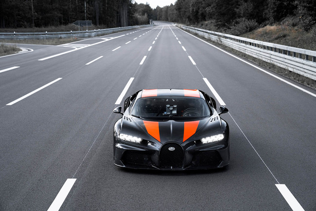 Bugatti Chiron Record Velocidad Long Tail