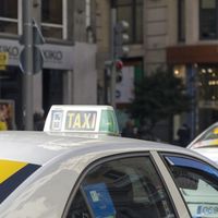Los taxistas de Madrid se suman hoy a la huelga indefinida que vive Barcelona desde el viernes