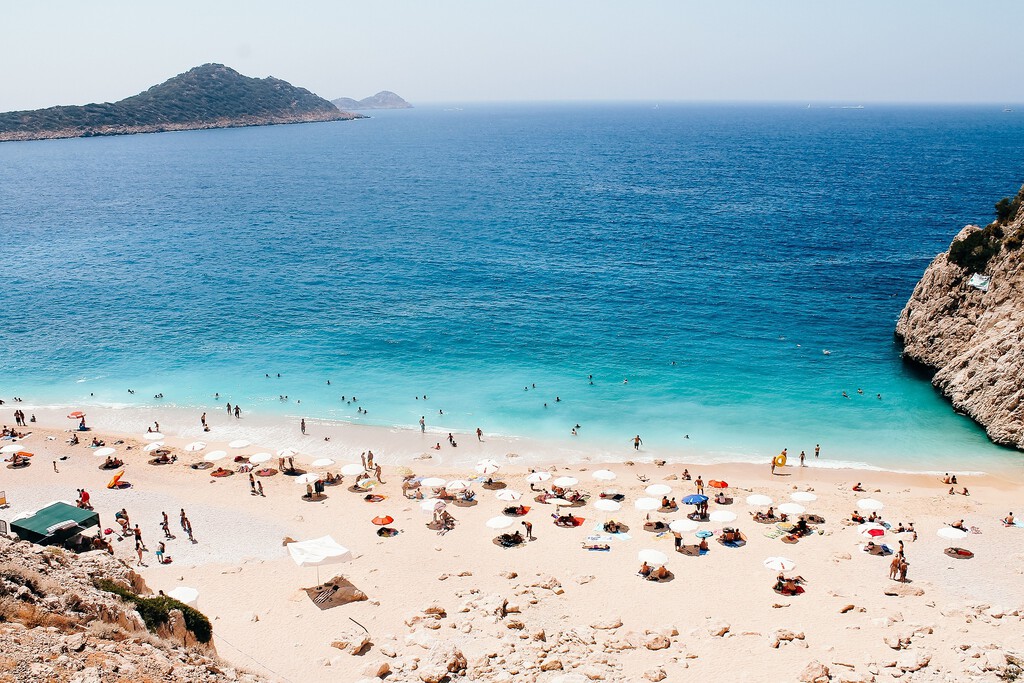 Turismo energético: España se prepara para recibir a desplazados por los altos precios de la energía