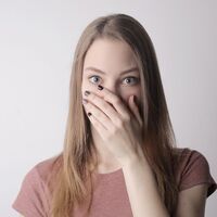 ¿Notas que tu olor corporal ha cambiado con el embarazo? Estas son las causas y así puedes combatirlo