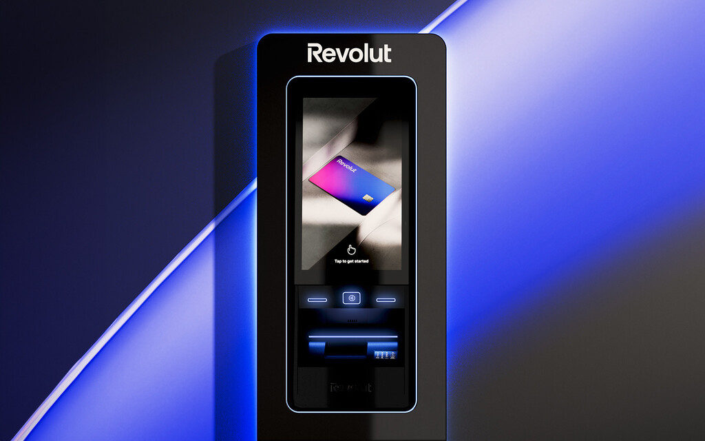 El dinero en efectivo sigue de moda: Revolut, el banco que nació como 100% móvil, abre sus primeros cajeros físicos
