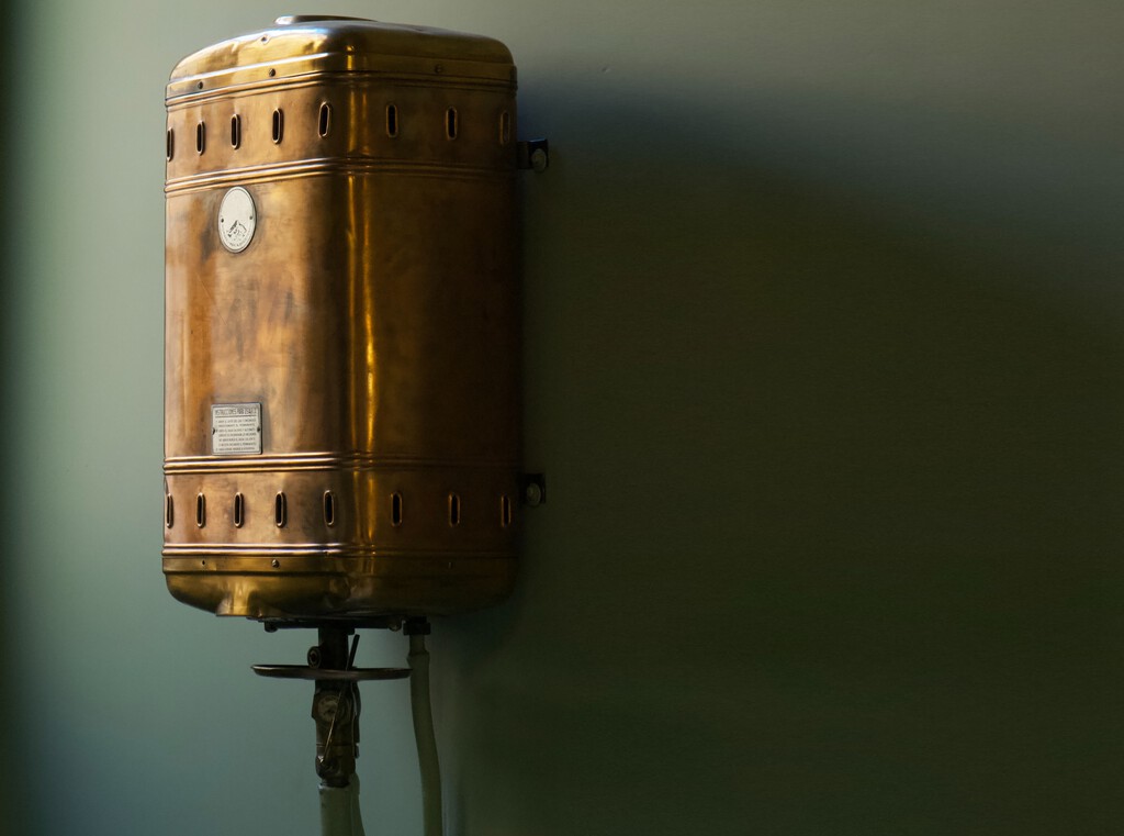 La temperatura ideal del agua caliente para ducharte a diario: esta es la que recomiendan los expertos para ahorrar luz y gas 