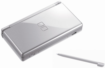 La nueva Nintendo DS lite plateada llegará a España el 12 de octubre