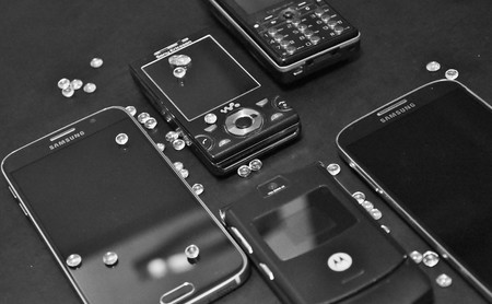 Del 3310 al Motorola StarTAC: los 11 móviles más emblemáticos antes de la era smartphone
