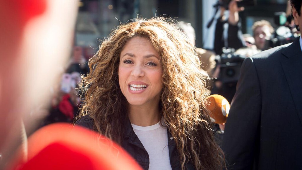 Shakira suelta una millonada para callarle la boca a su ex cuñado: lo que esconde la familia de la artista