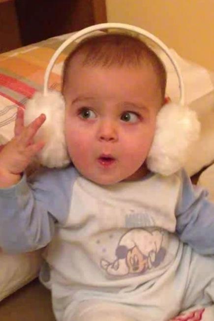 La foto de tu bebé: Alex con sus orejeras