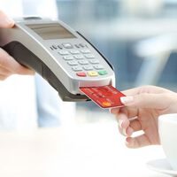 Bancos aceptan bajar los costos por pagos con tarjeta a tienditas en México, pero solo con una condición