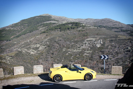 Alfa Romeo 4C Spider 20