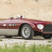 A subasta este Ferrari 625 Targa Florio de cuatro cilindros, que podría llegar a los 6,5 millones de euros
