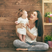 Las mujeres que cuidan de sus hijos también son madres trabajadoras