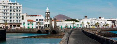 La ciudad con el paseo marítimo más bonito del mundo está en España y es ideal para un fin de semana: mide 26 kilómetros y rodeado de palmeras 