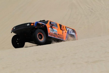 Robby Gordon siempre busca caminos alternativos