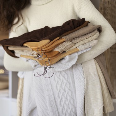 La solución para descongestionar tus armario es este burro para ropa de JYSK: es funcional y cuesta menos de 18 euros 