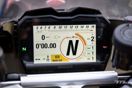 Ducati Panigale V4 2022 020