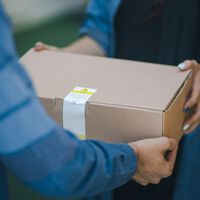 La estafa de la falsa devolución: así timaron 300.000 euros a Amazon con iPhone y iPad que nunca devolvieron  