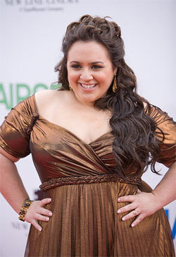 ¡Nikki Blonsky detenida!