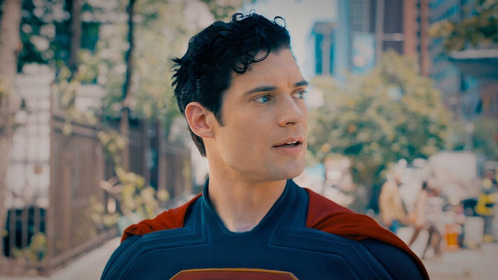 Aluvión de buenas noticias para los fans de Superman y sus compañeros. James Gunn nos bombardea con varios anuncios y habla de cómo va el DCU. Noticias en tiempo real