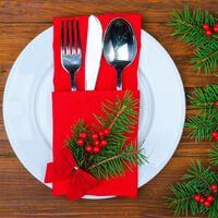27 originales maneras de doblar las servilletas con motivos navideños y adornar tu mesa en estas fiestas