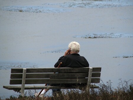 La enfermedad de Alzheimer ya puede detectarse durante una conversaciones telefónicas gracias al aprendizaje automático