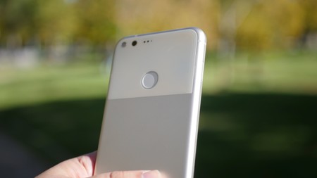 Snapdragon 836, pantalla casi 2:1 y sin cámara doble: así es el Pixel XL 2 según Geekbench