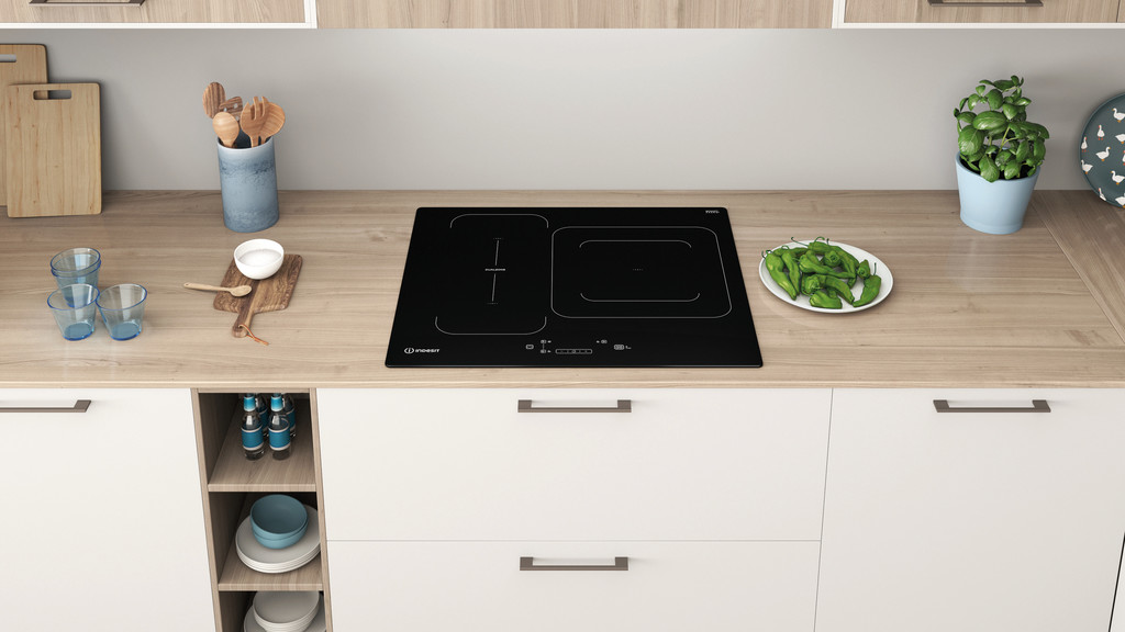 Indesit presenta sus placas de inducción Push&Go: un control más intuitivo para cocineros inexpertos