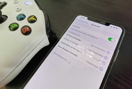 Cómo conectar un mando de PS4 o Xbox One a un iPhone con iOS 13