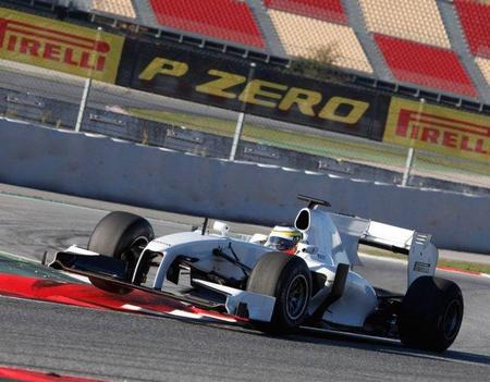 Pirelli pide apoyo a los equipos para presentar un programa de neumáticos agresivo