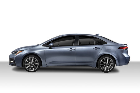 Corolla Exterior 04 Ed5c6bb4e4a5a042de3867b35f2338f1e8a931ae