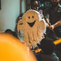 Cuentos de Halloween: cinco historias de miedo aptas para niños para contarles esta noche